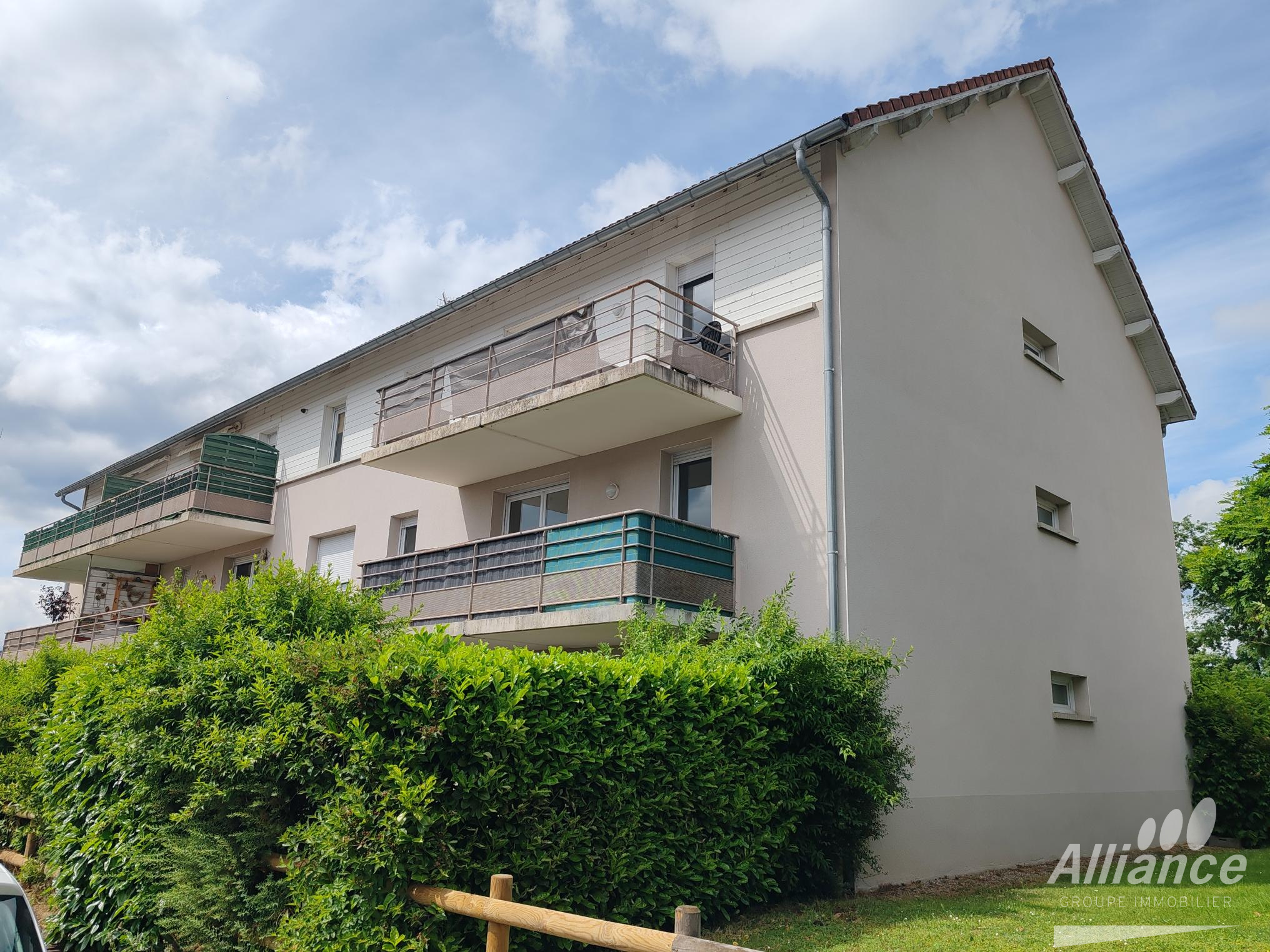 Appartement proche étang des Forges avec 2 balcons