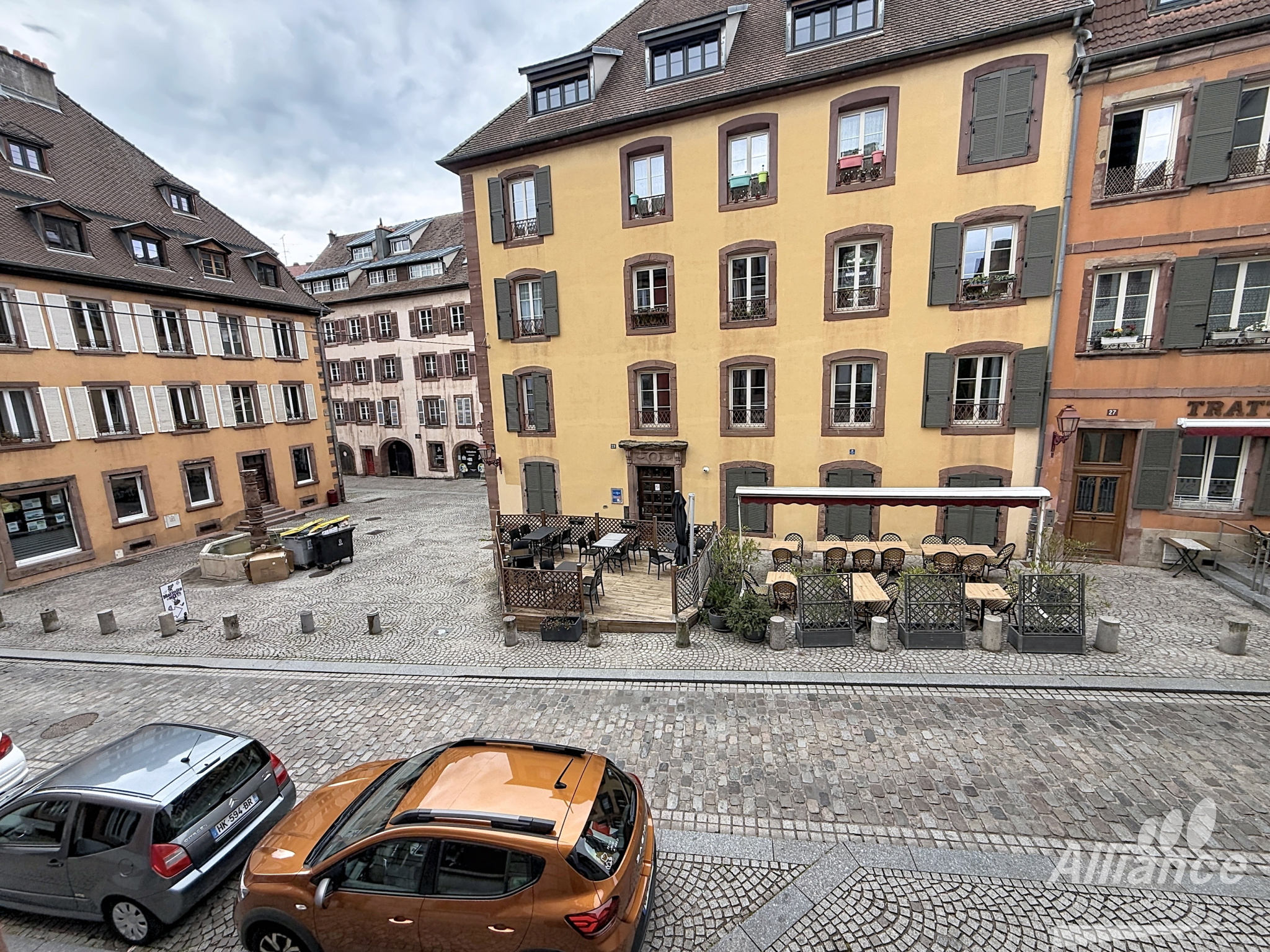 Beau T2 lumineux de 34 m2   au Coeur de la Vieille Ville de B