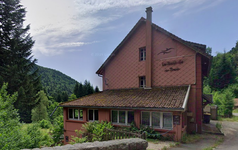 L'ancien restaurant du Saut de la Truite se transforme en guinguette, dans la montée du ballon d'Alsace.