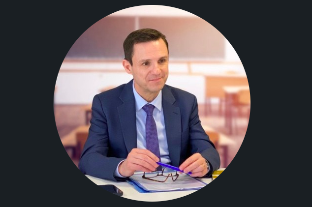 Pierre Moya a été nommé nommé recteur de la région académique Bourgogne-Franche-Comté et de l’académie de Besançon, chancelier des universités le 27 juillet 2026.