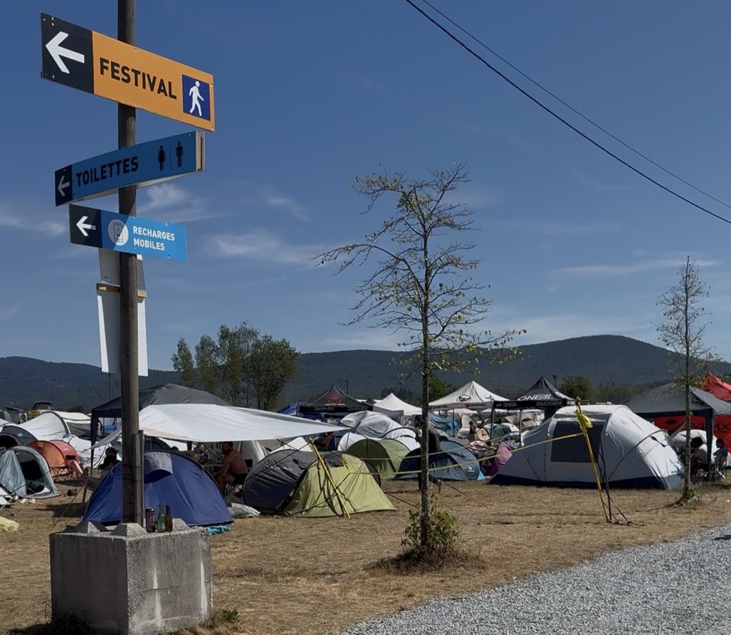 Les festivaliers sont installés au camping des Eurockéennes.
