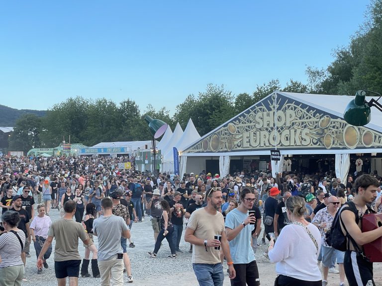 Une foule dense dès le premier jour de l'édition 2026 des Eurockéennes.