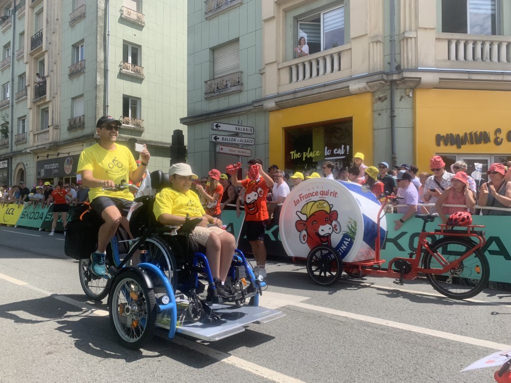 L'initiative "Vélo pour tous" a sensibilisé aux enjeux du handicap lors de l'arrivée du Tou de France à Belfort le 17 juillet 2026.