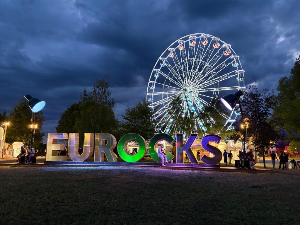 La grande roue des Eurockéennes, à la tombée de la nuit. | © Le Trois Emilie Girard