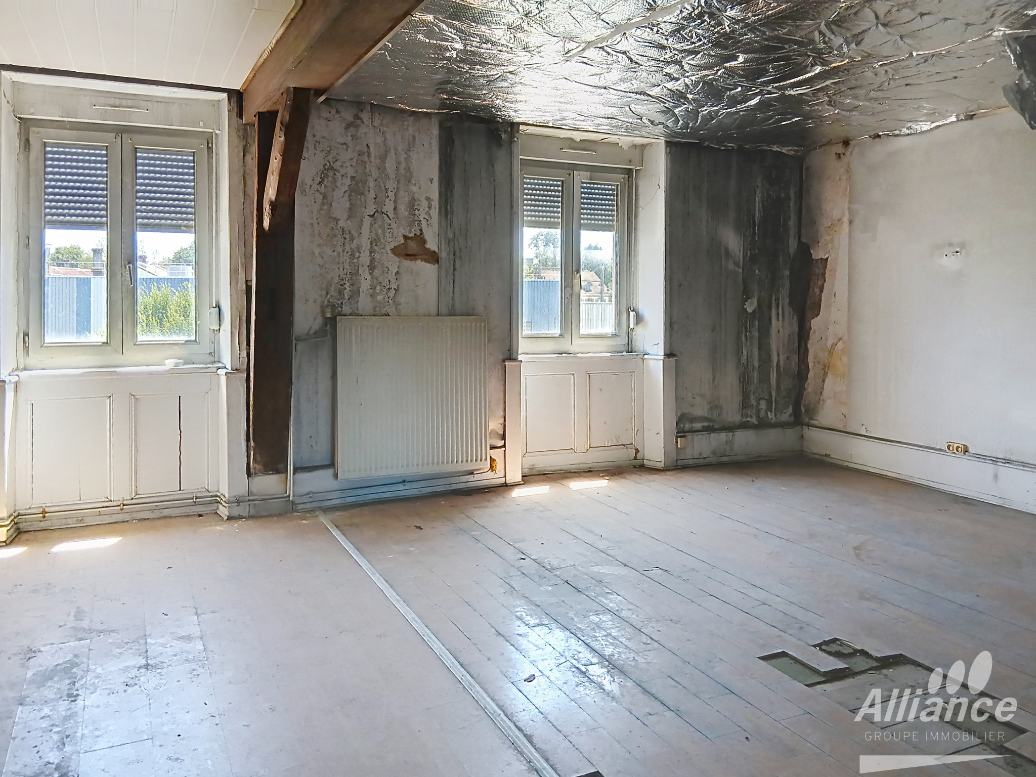 À SAISIR en exclusivité   Plateau de 73,70 m2 avec fort pote