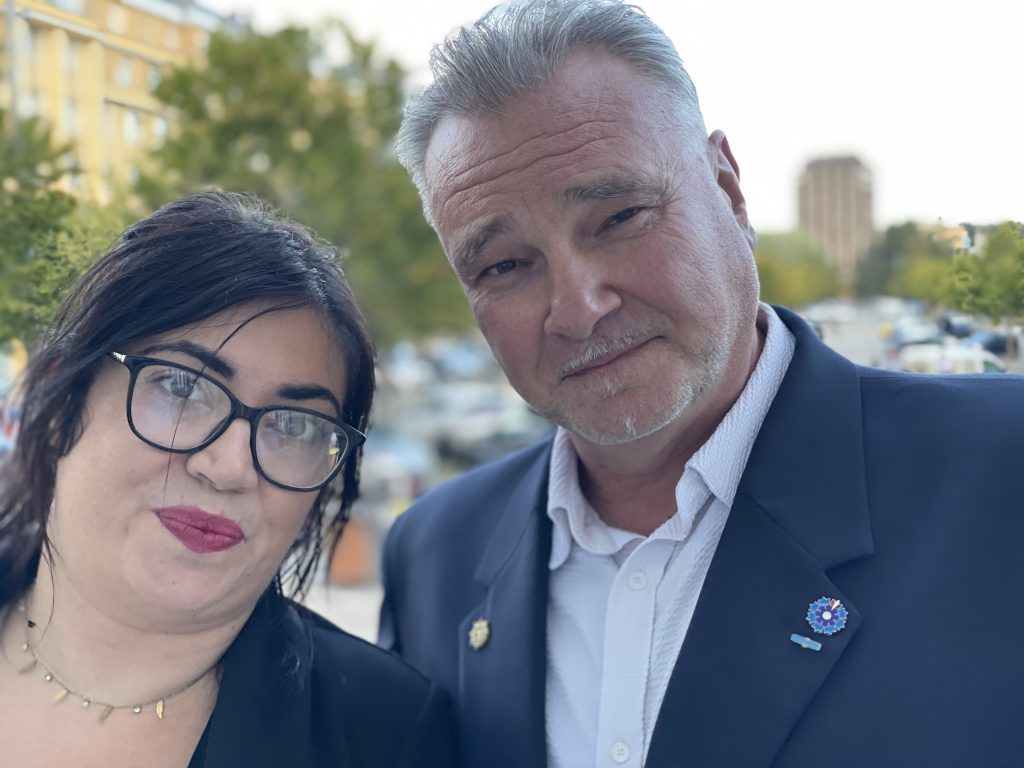 Olivier Decoster, candidat RN pour l'élection sénatoriale dans le Territoire de Belfort, avec sa suppléante, Priscillia Scalet.