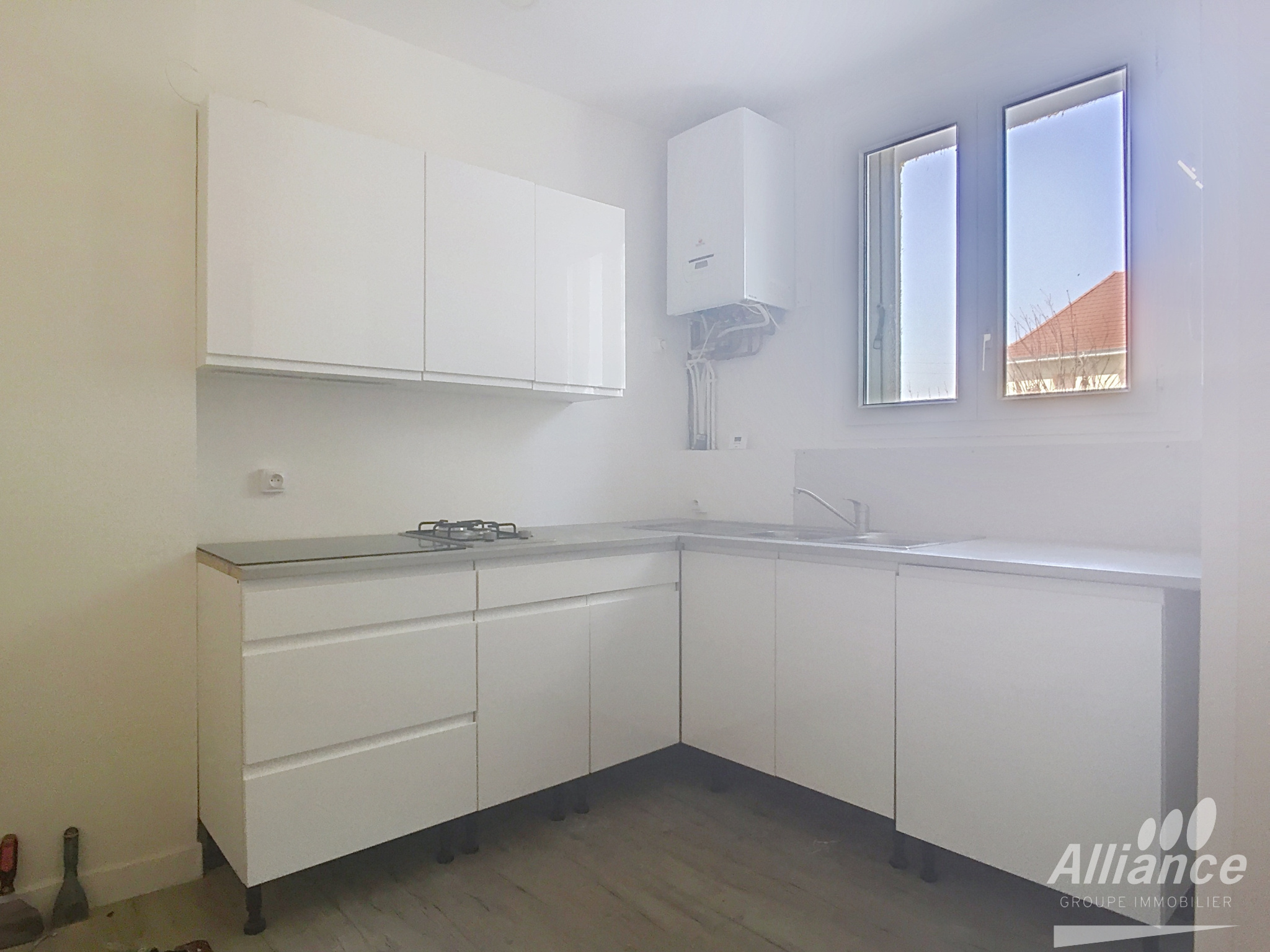 A LOUER – GRAND CHARMONT – F3 de 62.70 m2 en cours de rénova