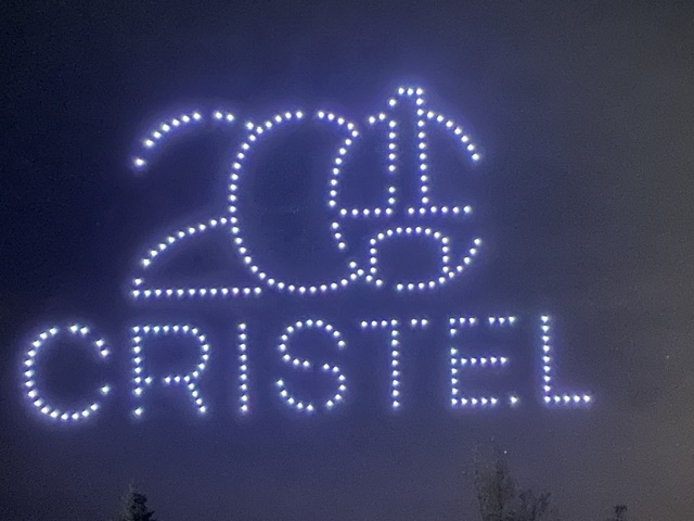 L'entreprise Cristel sera le thème de l'une des douze conférences décentralisées de l'université ouverte de Montbéliard (ici une image du spectacle de drones lors des 200 ans du savoir-faire de l'entreprise).