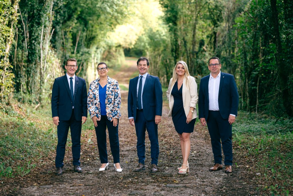 La liste de LR dans le Doubs pour les sénatoriales de 2026 est composée de Jacques Grosperrin, Christine Bouquin, Cédric Bôle, Emmanuelle Laville et Damien Guillaume.