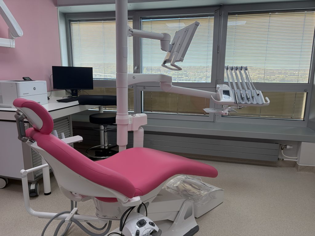 Cabinet dentaire du service d'odontologie de l'hôpital Nord Franche-Comté.