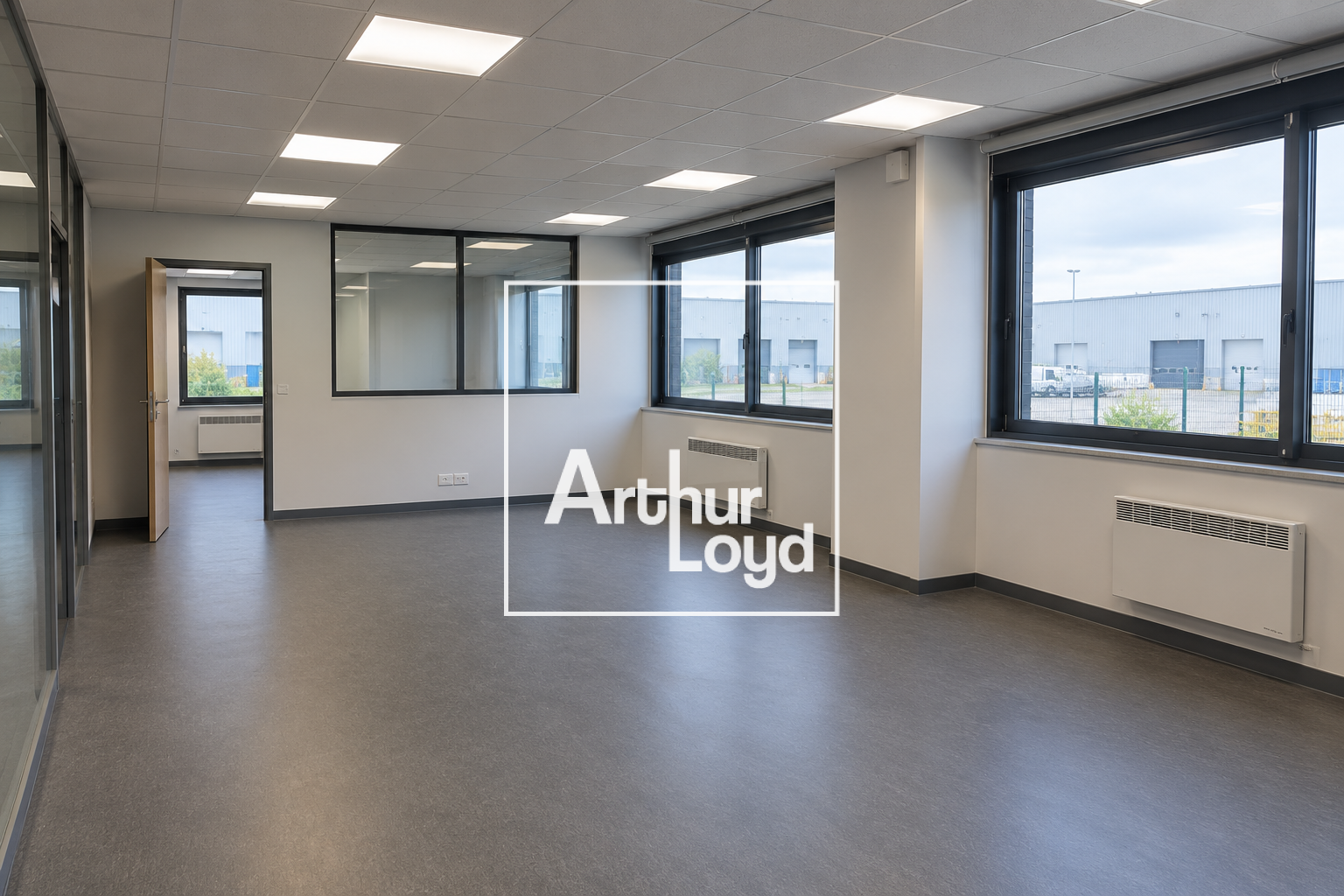 Location Bureaux Belfort – 396 m2 – Proche autoroute — photo 1