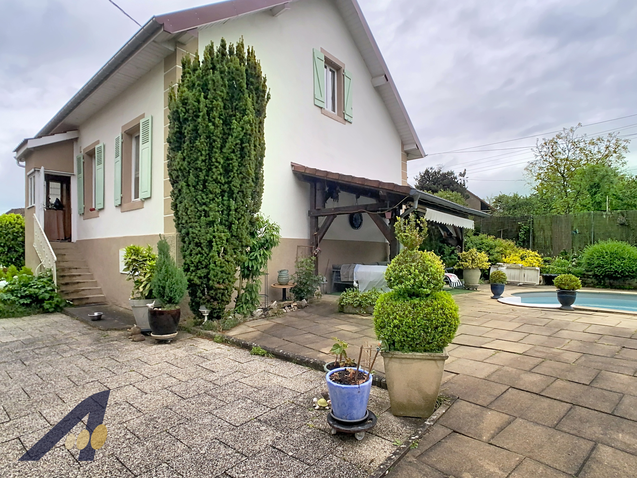 Belle maison pierre rénovée avec piscine et dépendances — photo 1