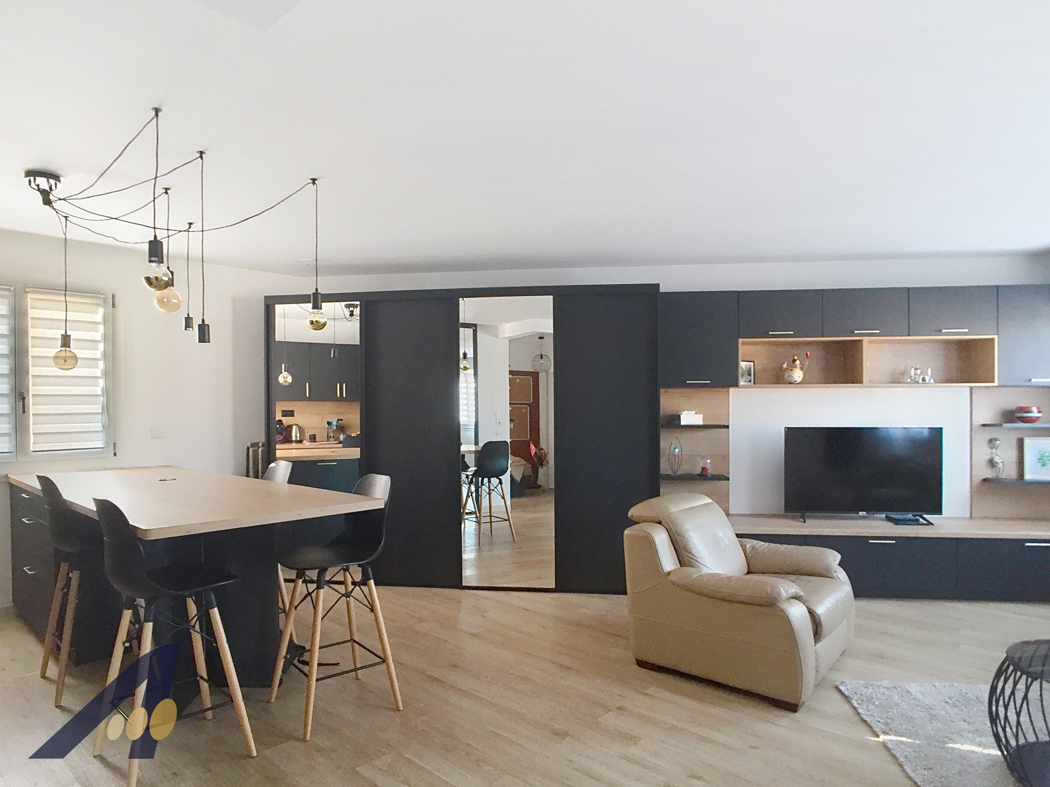 F2 MEUBLE DE STANDING 800 euros dont 150 euros de charges — photo 1