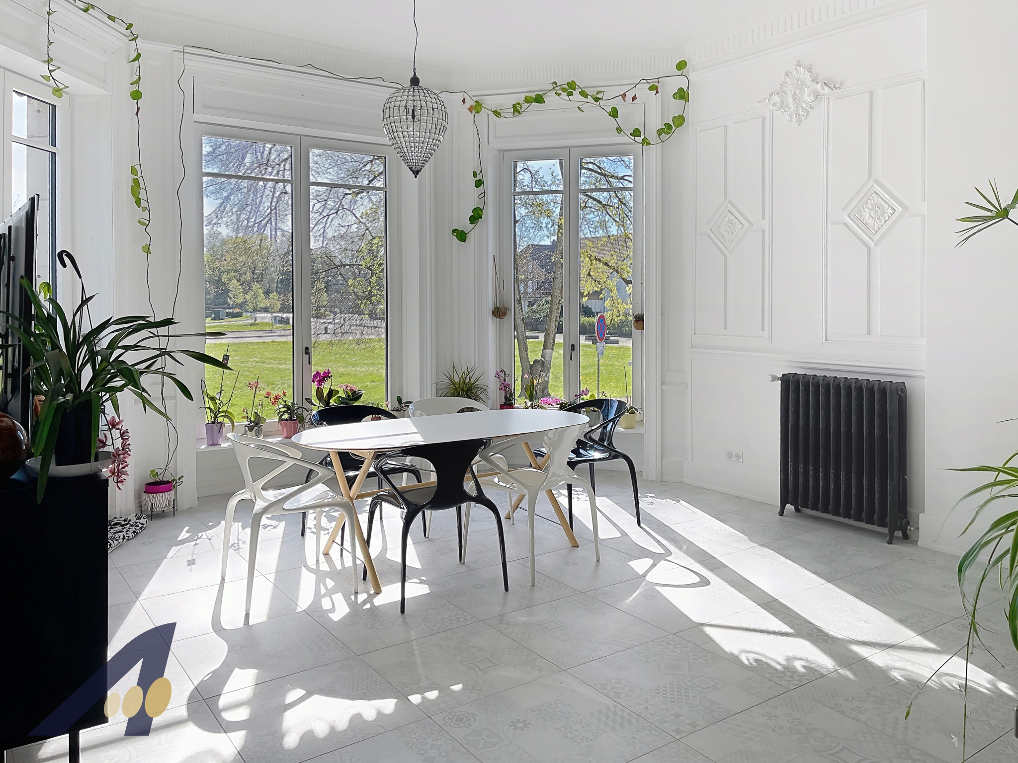 Bien de prestige en château situé au rdc 220 m2… — photo 1